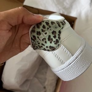 NIB Rebook Women's Club Leopard Print, sz 7